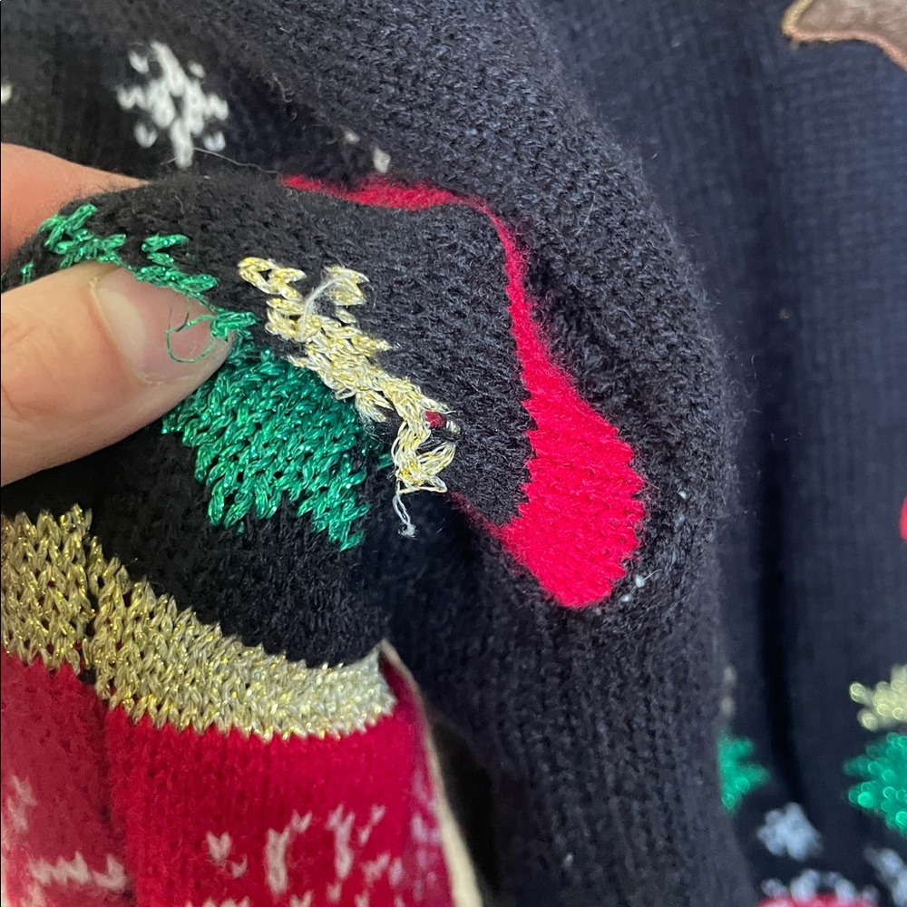 Blizzard Bay Women’s M Ugly Sweater Santa Pug Holiday Christmas novelty - Picture 4 of 7